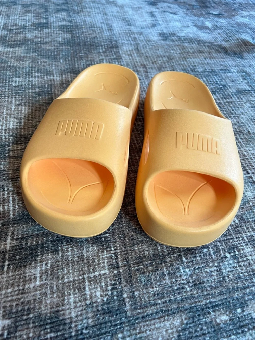 Puma Slides Platform Sandals in Almost Apricot Size 7 - Picture 8 of 10